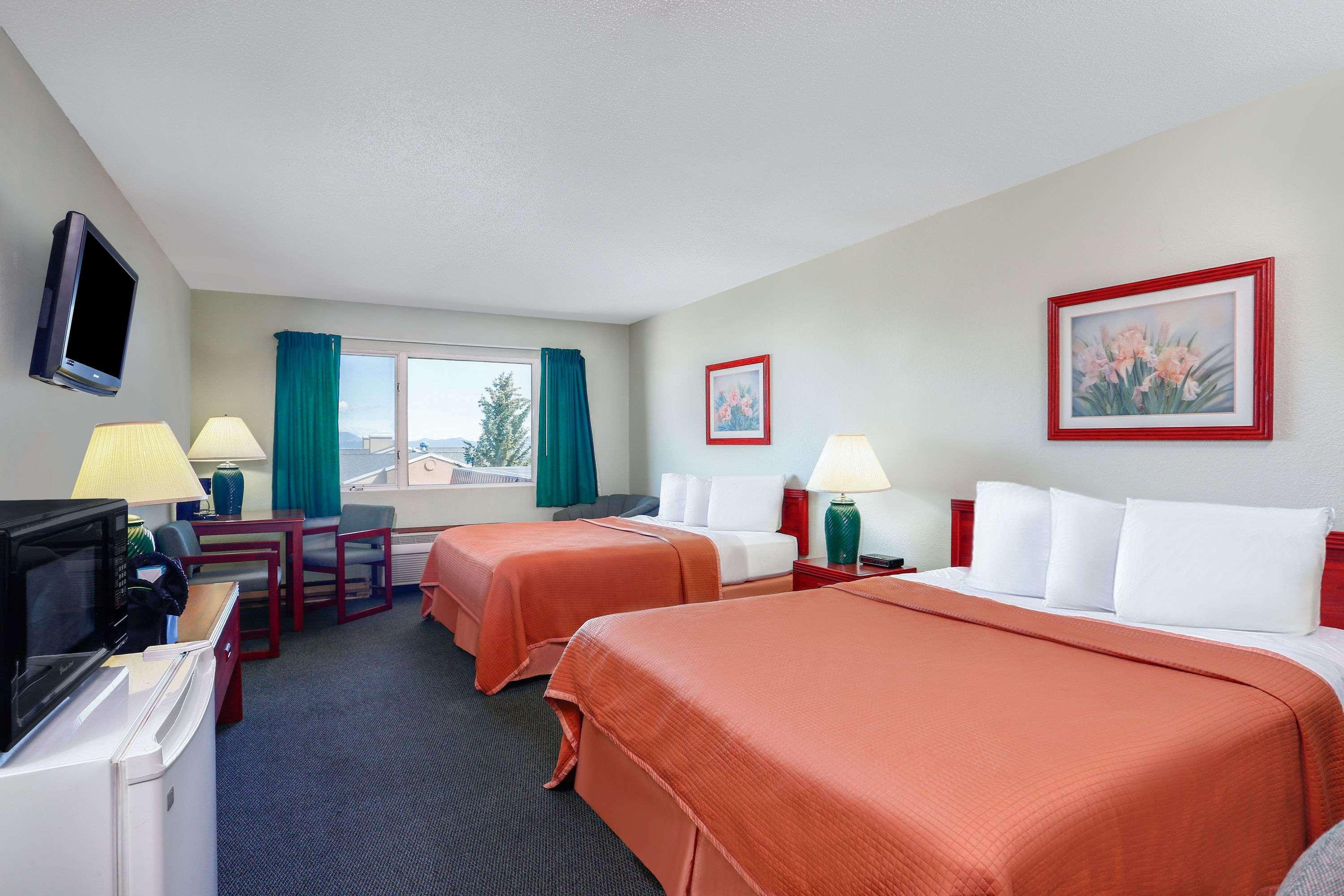 Howard Johnson By Wyndham Helena Exterior photo